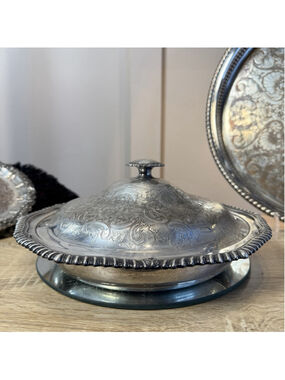 BARKER ELLIS SILVER PLATE BOWL LID THREE CAMPARTMENTS MENORAH HALLMARK CIRCA